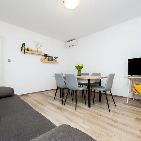 Relax Apartment *